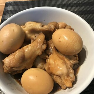 手羽もと、ゆで卵の煮物